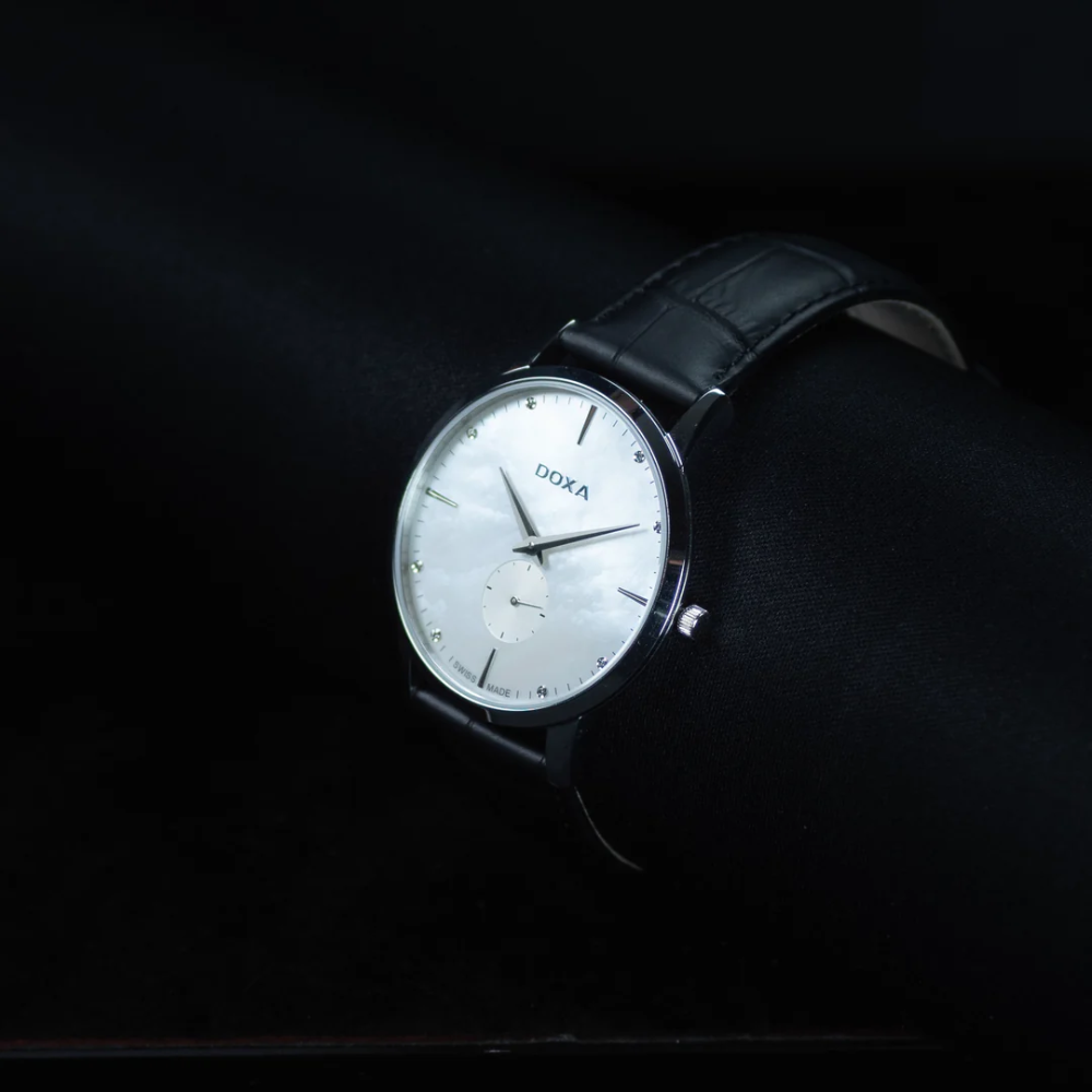 Doxa Slim Line Small Second karóra 105.10.051D.01